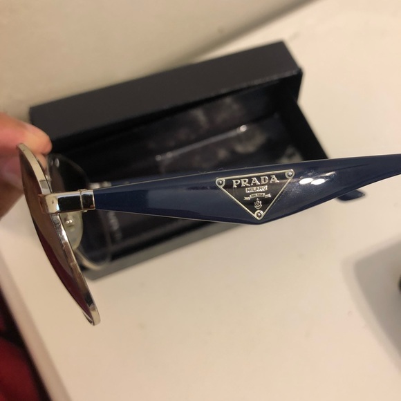 Prada Aviator Sunglasses - Picture 4 of 6